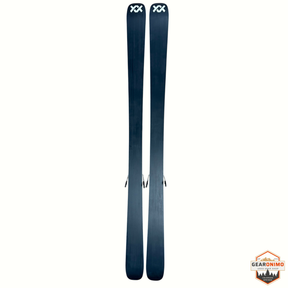 Gearonimo Sports Völkl Mantra 88 skis in dark blue with Salomon M 11 bindings, 177cm length, top-down view.
