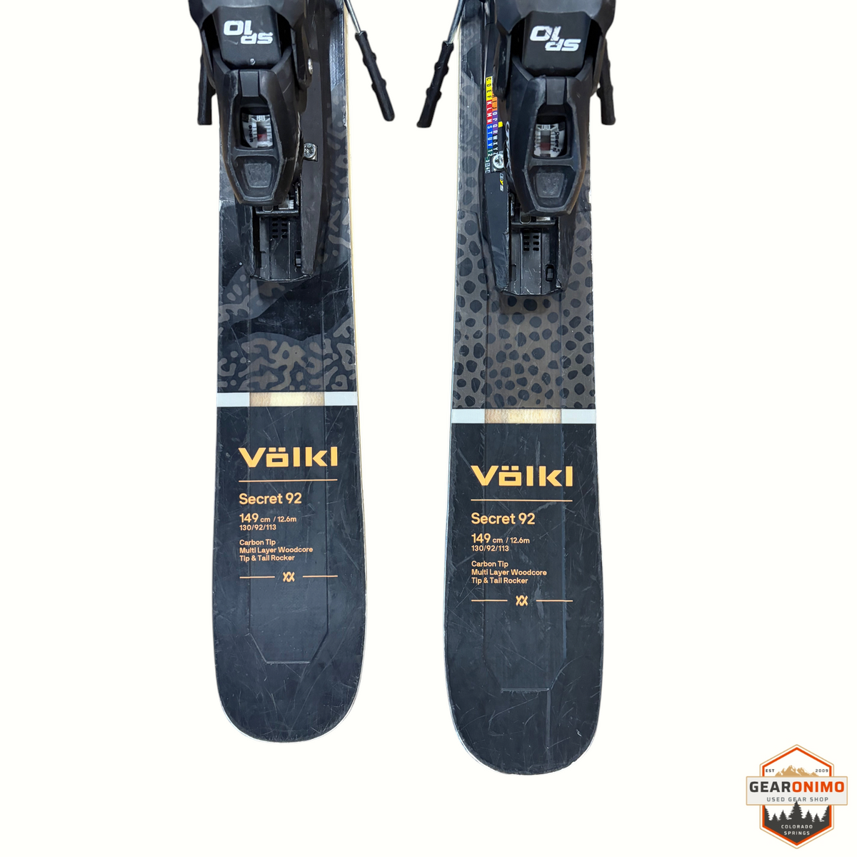 Gearonimo Sports Völkl Secret 92 skis in 149cm with Tyrolia SP 10 bindings, featuring a black and leopard print design