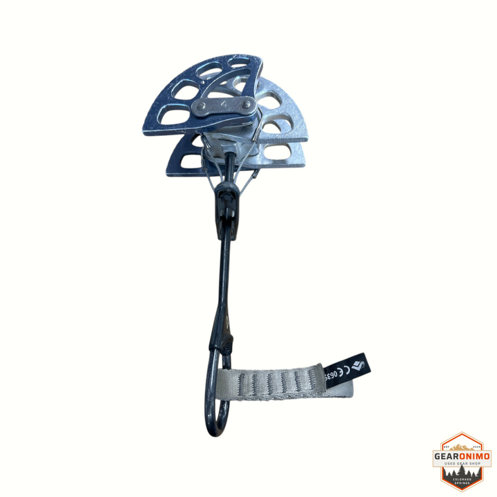 Gearonimo Sports used Black Diamond C4 Cam size 4 with double-axle design for trad climbing protection