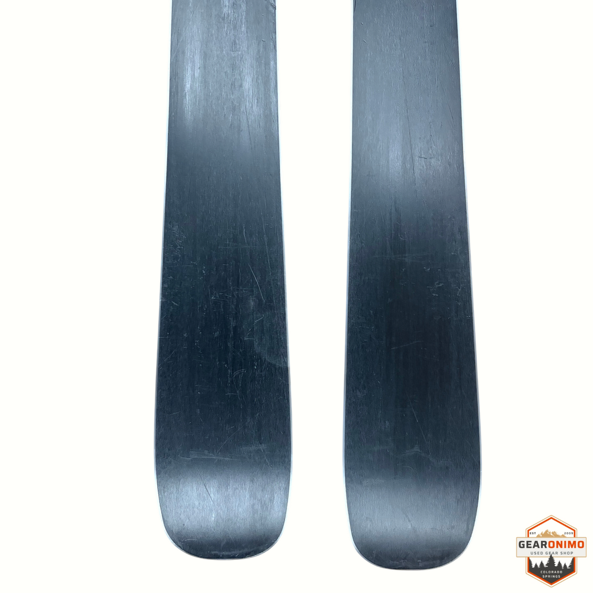 Gearonimo Sports Völkl Secret 92 skis with Tyrolia Sp 10 bindings, showing the black bases of the 149cm skis.