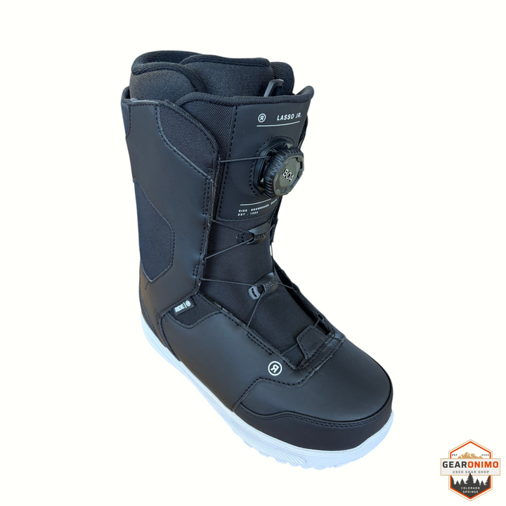 Gearonimo Sports Ride Lasso Jr black snowboard boots for kids with BOA lacing system and white rubber sole