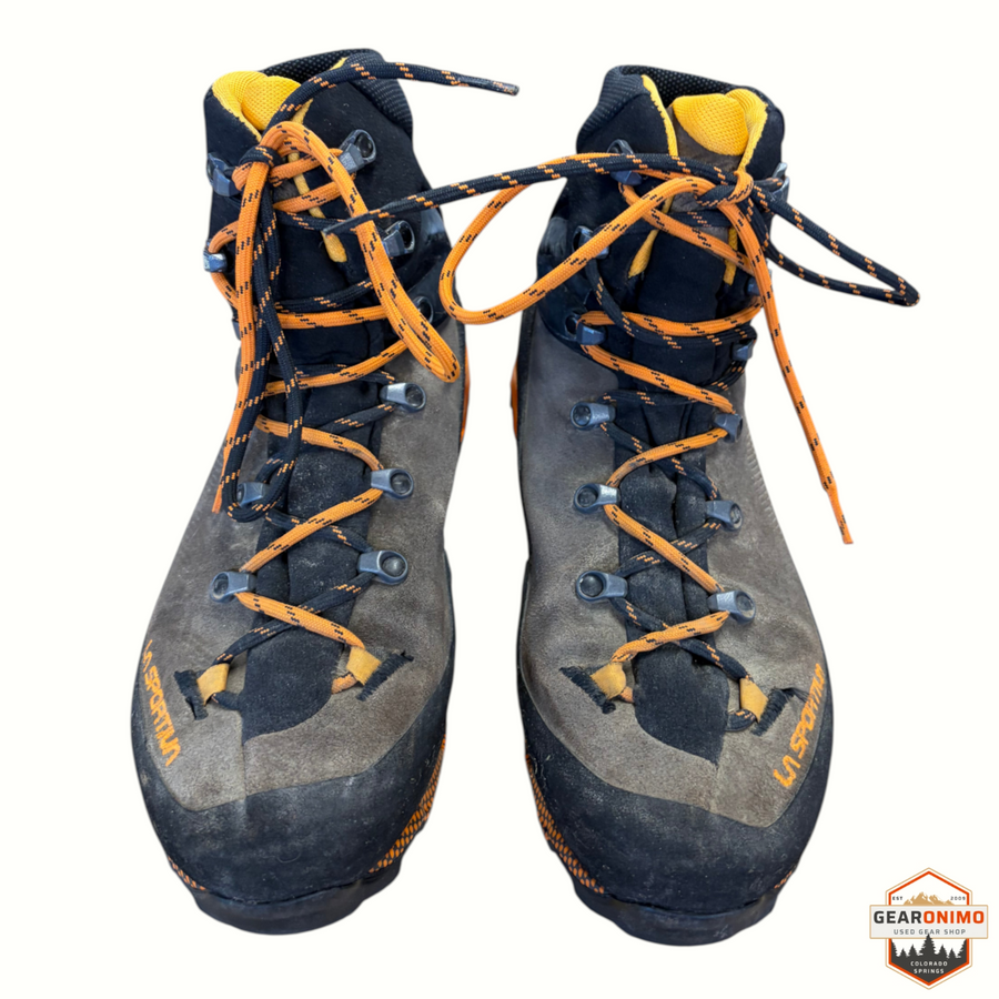 Gearonimo Sports La Sportiva Aequilbrium Trem GTX hiking boots in grey and black with orange laces