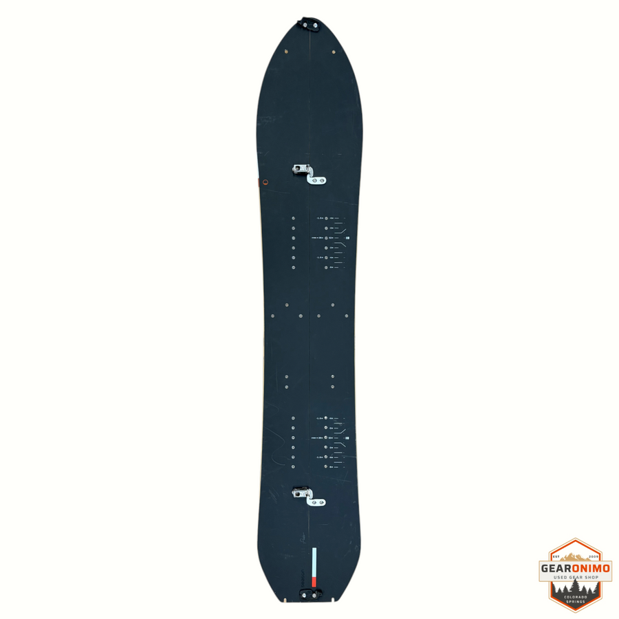 Gearonimo Sports Season Pass 148 cm black splitboard with mounting hardware on a cardboard surface