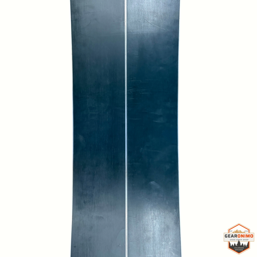 Gearonimo Sports Season Pass split board base in black, 148 cm size, showing used condition with minor surface wear.