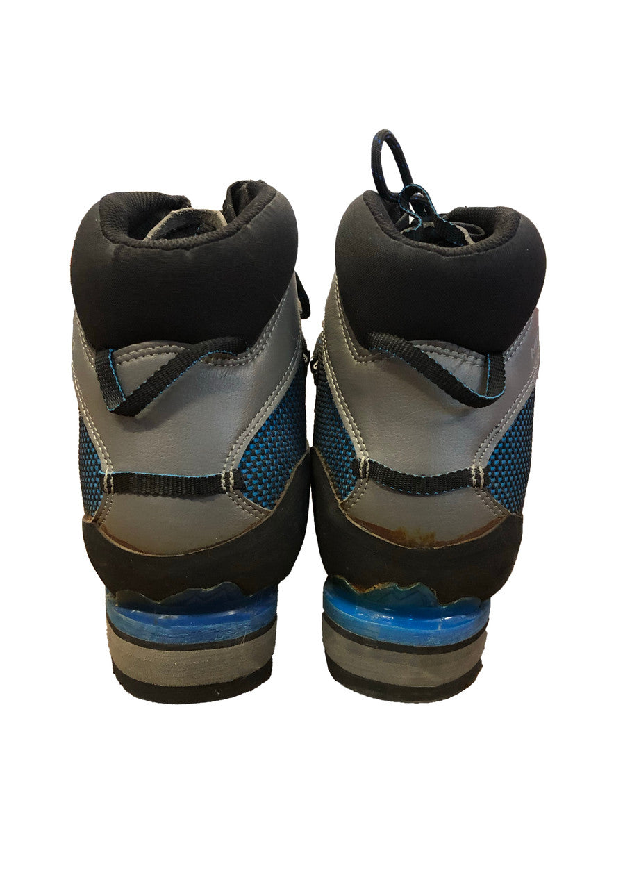Mad Rock Mountaineering Boots - Multiple sizes available - image 5