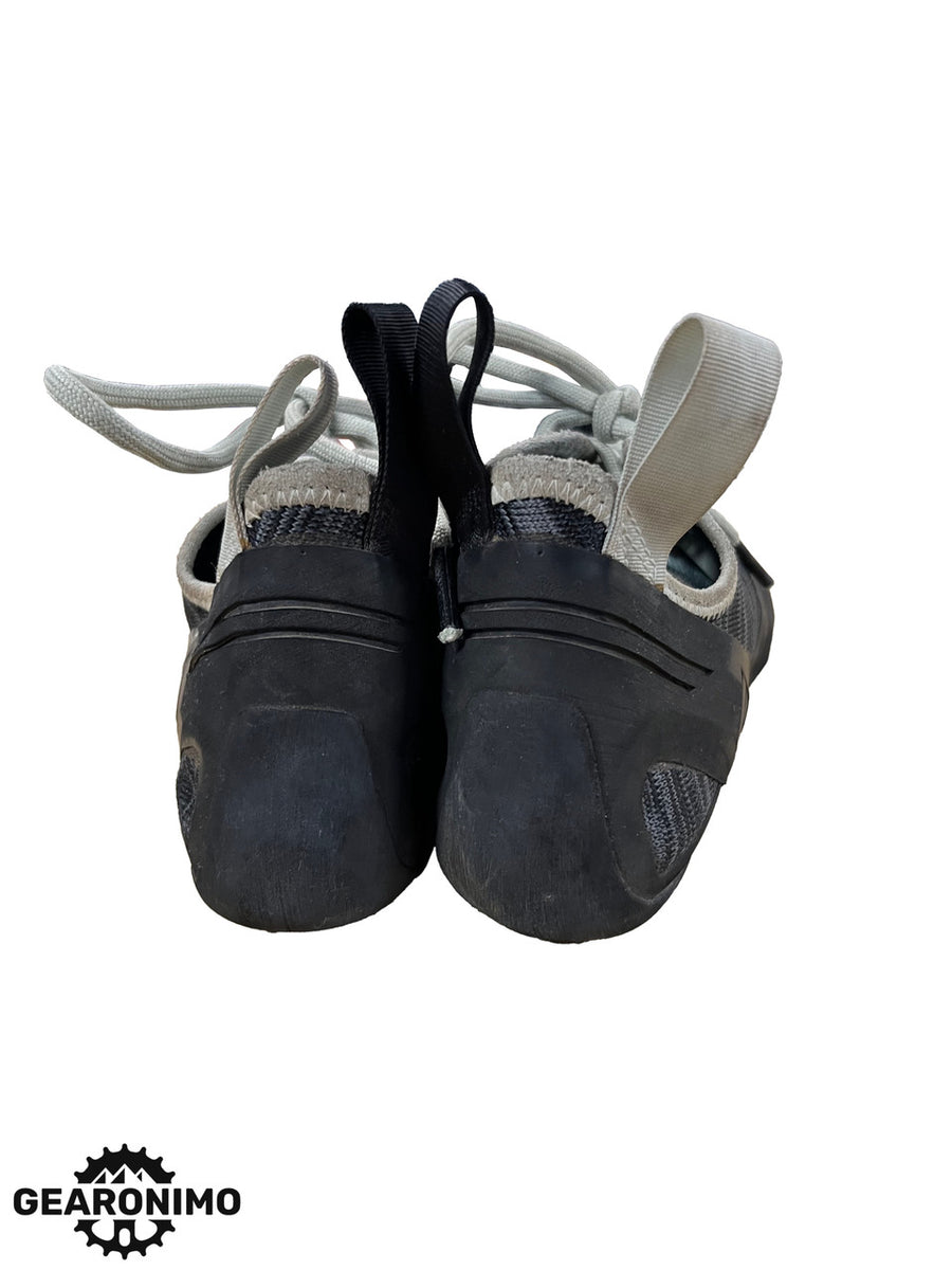 Black Diamond Climbing shoes - Euro 39 - image 2