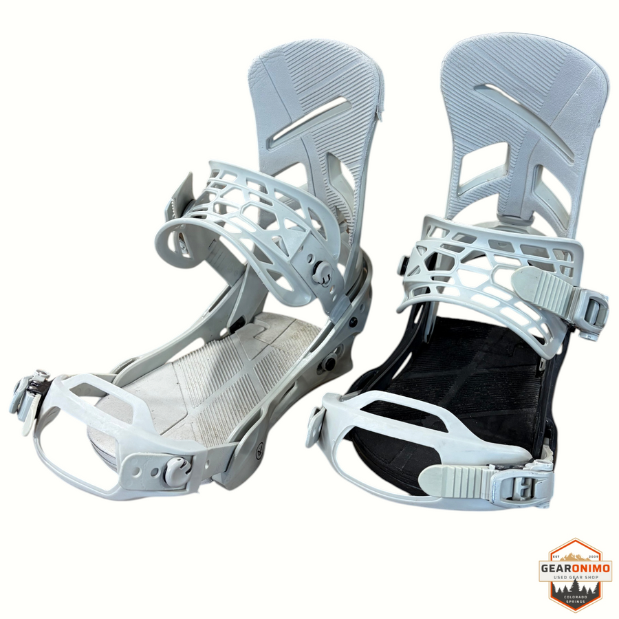 Gearonimo Sports Burton Mission snowboard bindings in white, size medium, featuring durable straps and highbacks.