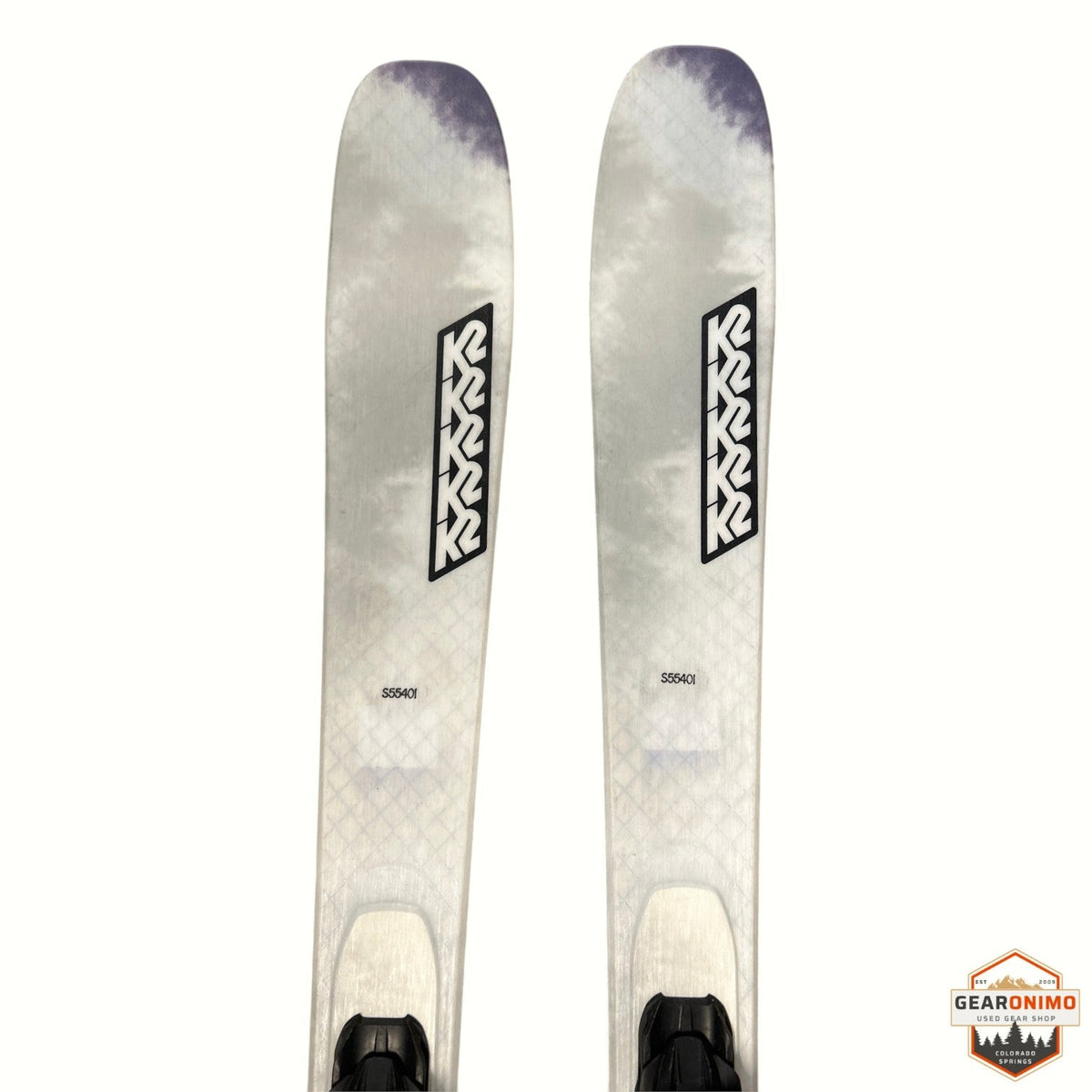 Gearonimo Sports K2 MindBender 90 C W skis with Marker Squire 10 bindings in a light grey and purple marble design