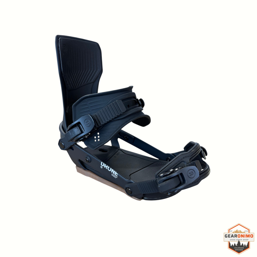 Gearonimo Sports Ride Drone snowboard bindings in matte black, featuring a highback and adjustable straps.
