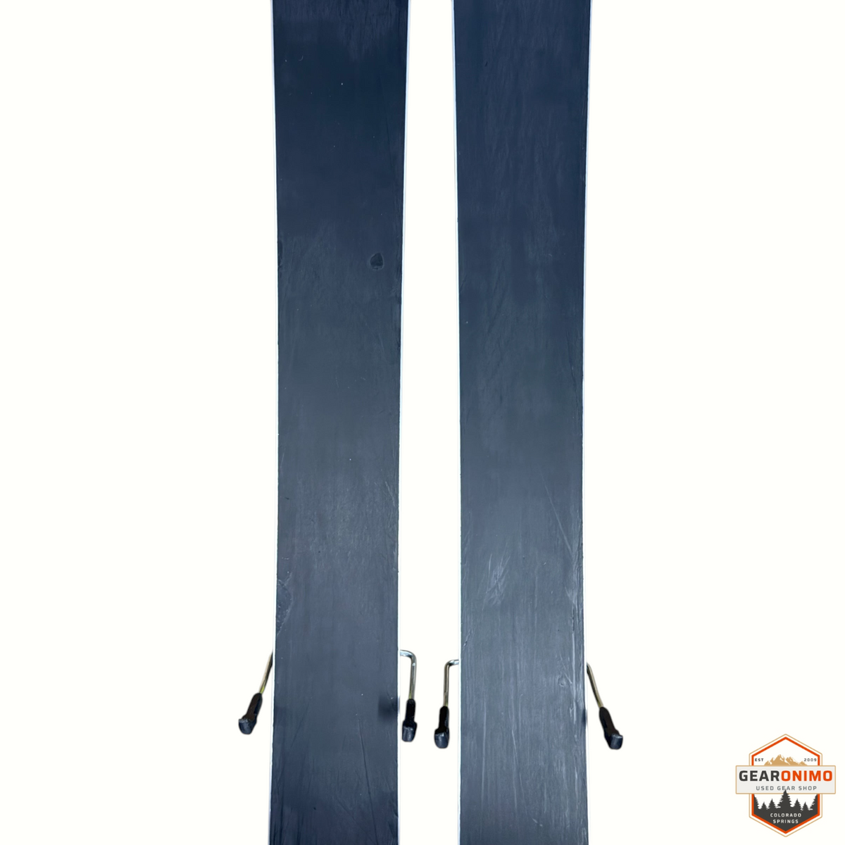 Gearonimo Sports Rossignol Sender Soul 102 skis with Look Nx 12 bindings, featuring black bases in 180cm length.